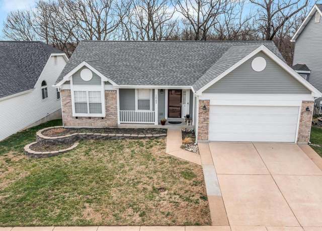 Property at 1065 Big Bend Station Dr, Manchester, MO 63088, 3 beds, 2.5 baths