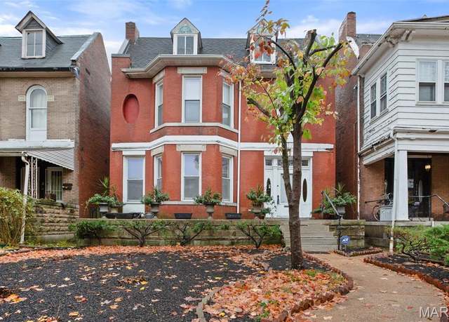 Property at 5164 Waterman Blvd, St Louis, MO 63108, 5 beds, 3 baths