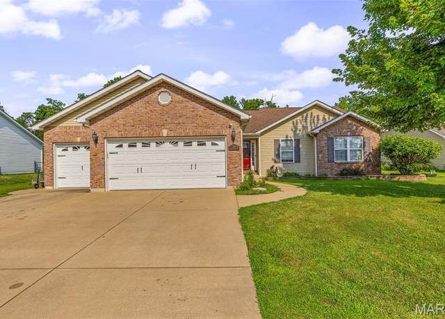 Property at 338 Autumn Chase Ln, Farmington, MO 63640, 3 beds, 2 baths