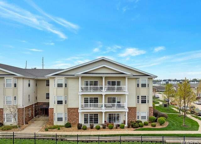 Property at 115 Saint James Ct, St Peters, MO 63376, 2 beds, 2 baths