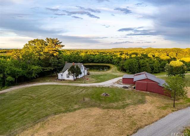 Property at 1144 Tickridge Rd, Elsberry, MO 63343