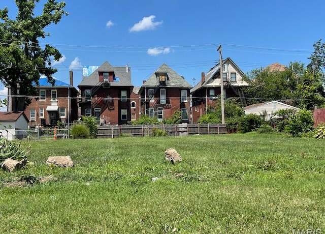 Property at 5089 Raymond Ave, St Louis, MO 63113