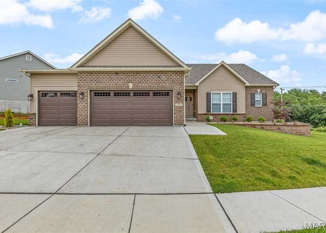 Property at 260 Trueman Heritage Pkwy, Fenton, MO 63026, 3 beds, 2.5 baths