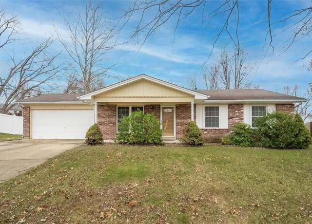 Property at 114 Phyllisaire Ct, St Peters, MO 63376, 3 beds, 2 baths