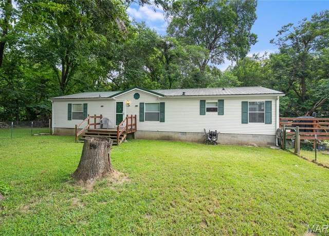 Property at 510 Elm St, Oran, MO 63771, 4 beds, 2 baths
