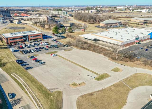Property at 12386 Saint Charles Rock Rd, Bridgeton, MO 63044