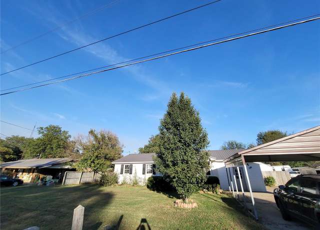 Property at 1920 Venda St, Kennett, MO 63857, 6 beds, 3 baths