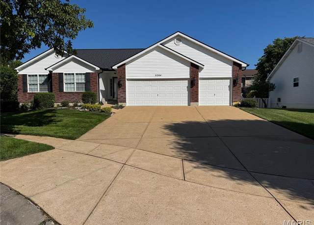 Property at 5284 Summer Cir, Imperial, MO 63052, 4 beds, 3 baths