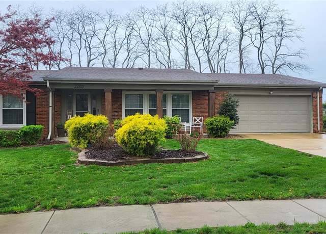 Property at 2283 Sunley Ln, Chesterfield, MO 63017, 3 beds, 3 baths