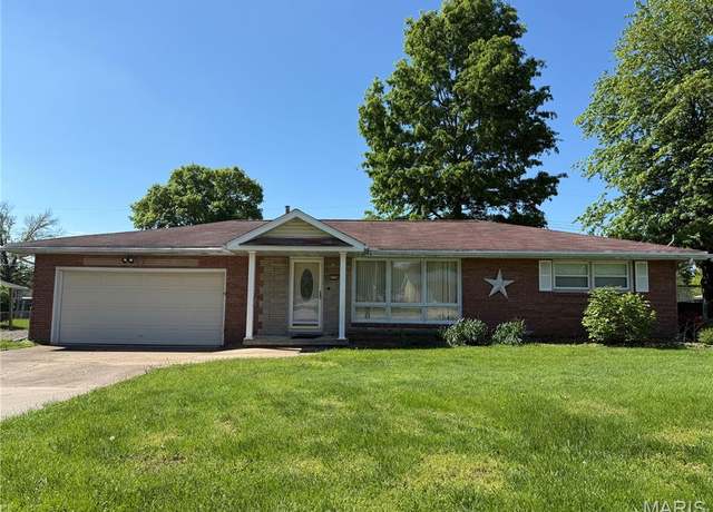 Property at 5108 Humbert Rd, Alton, IL 62002, 3 beds, 2 baths