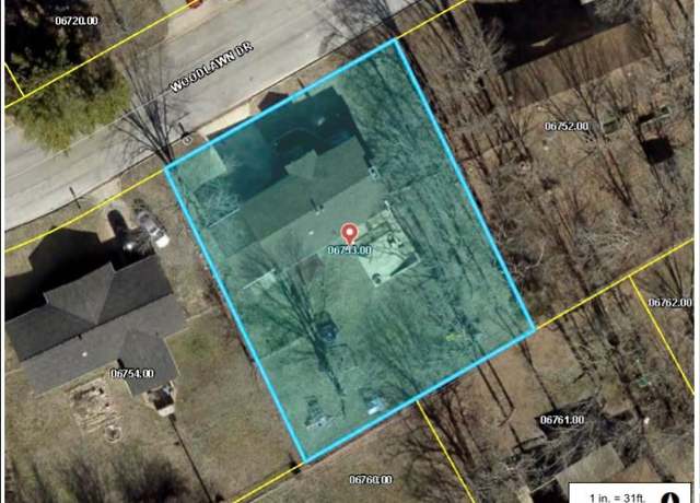Property at 1308 Woodlawn Dr, Rolla, MO 65401, 4 beds, 3 baths