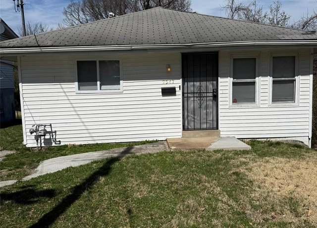 Property at 2547 Oakcrest Ave, Jennings, MO 63136, 3 beds, 1.5 baths