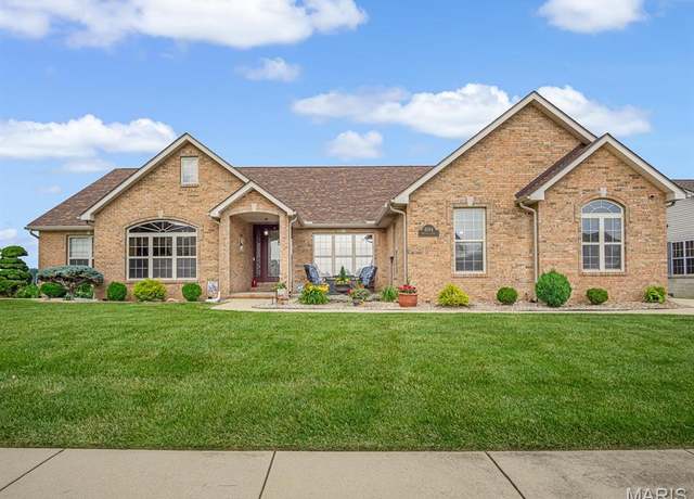 Property at 4184 Red Field Dr, Swansea, IL 62226, 4 beds, 3 baths