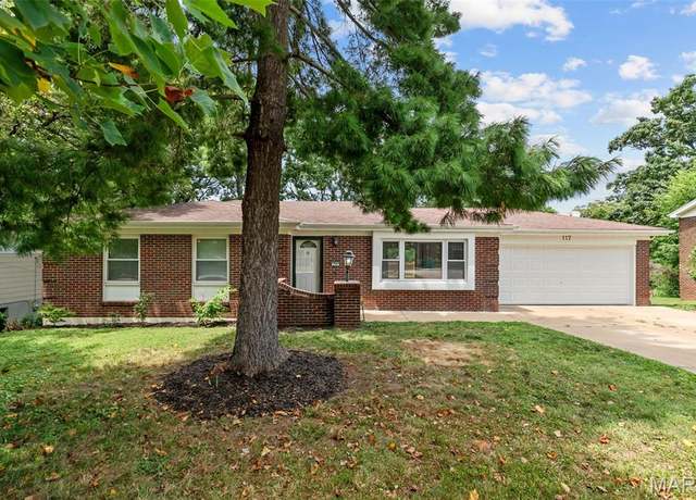 Property at 117 Sir Moss Ln, Fenton, MO 63026, 3 beds, 3 baths