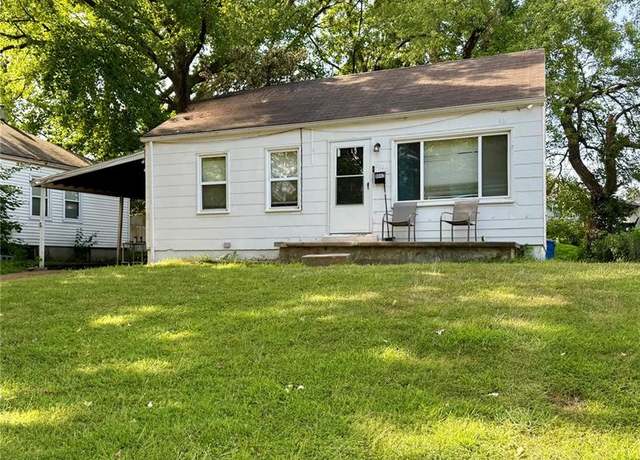 Property at 8042 Patterson Dr, Berkeley, MO 63134, 2 beds, 1 bath