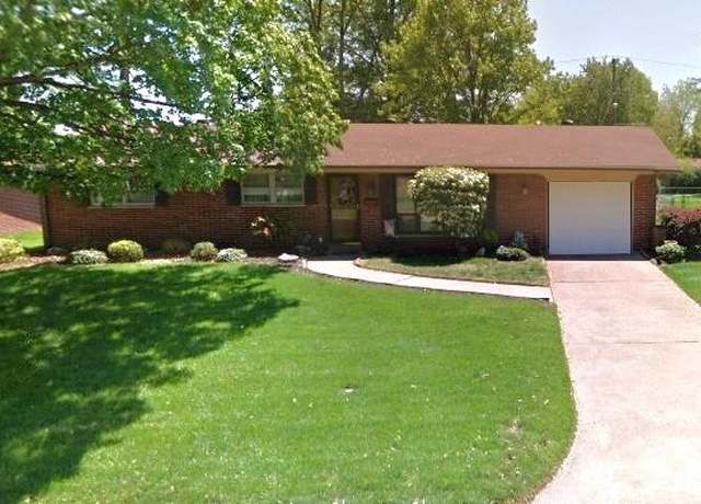 Property at 212 Dorchester Dr, Belleville, IL 62223, 3 beds, 1 bath
