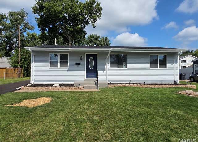 Property at 1135 Campion Ln, St Louis, MO 63031, 3 beds, 1.5 baths