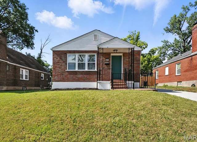Property at 6816 Julian Ave, University City, MO 63130, 2 beds, 2 baths