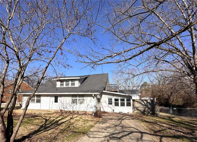 Property at 401 N Pine, Mountain View, MO 65548, 5 beds, 2 baths