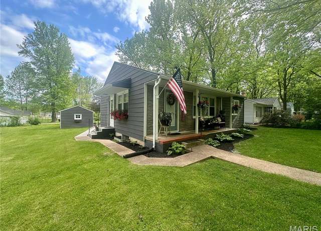 Property at 404 Opal St, St James, MO 65559, 3 beds, 1 bath