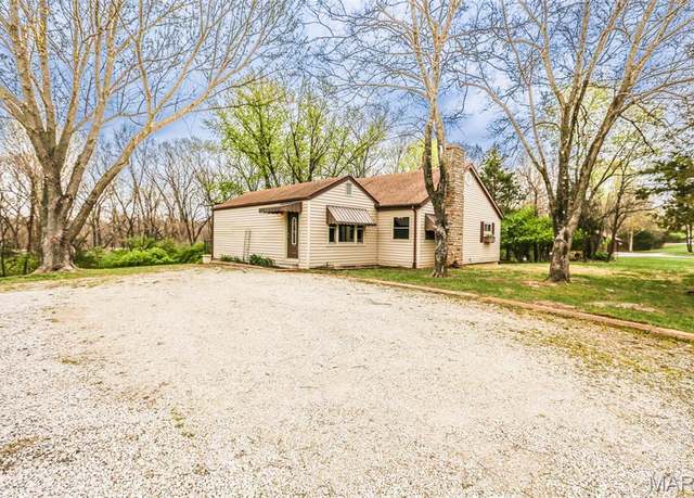 Property at 1350 Hillsboro Rd, High Ridge, MO 63049, 3 beds, 1 bath