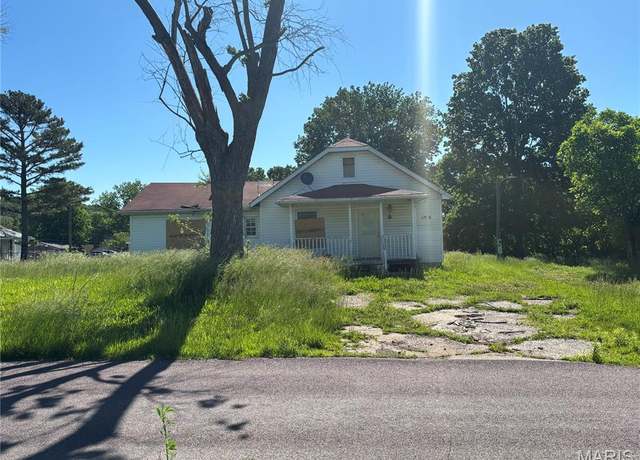 Property at 6966 Front St, Barnhart, MO 63012, 1 bath