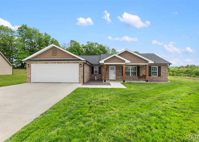 Property at 1111 Tulach Ard Ct, Jackson, MO 63755, 3 beds, 2 baths