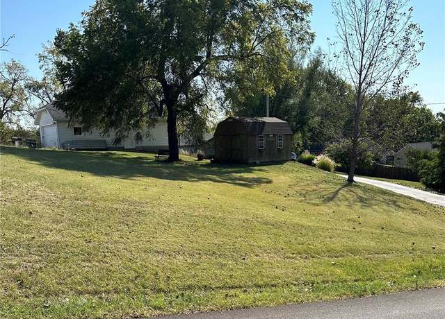Property at 804 State St, Hannibal, MO 63401