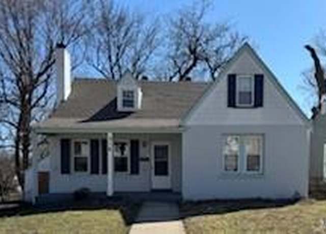 Property at 216 Roberta Ave, St Louis, MO 63135, 4 beds, 2 baths