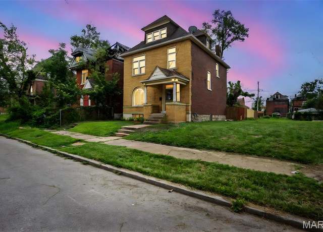 Property at 5036 Cabanne Ave, St Louis, MO 63113, 4 beds, 3.5 baths