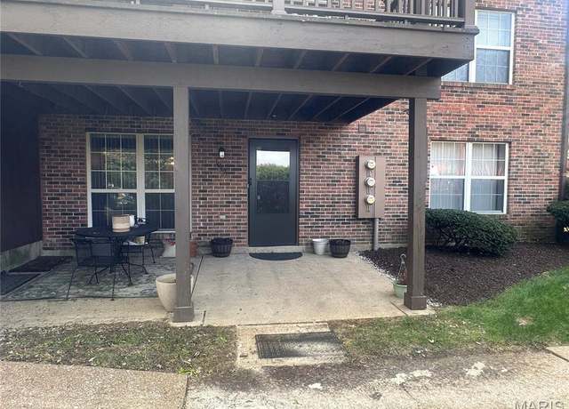 Property at 10531 Briston Ct, St Louis, MO 63114, 2 beds, 1 bath