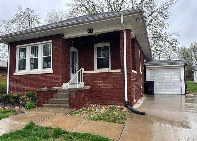 Property at 112 N 41st St, Belleville, IL 62226, 2 beds, 1 bath
