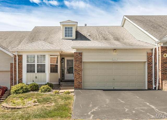 Property at 171 Baxter Heights Ct, Manchester, MO 63011, 2 beds, 3 baths