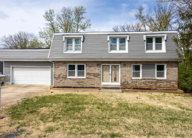 Property at 122 Pezold Dr, St Charles, MO 63304, 5 beds, 5 baths
