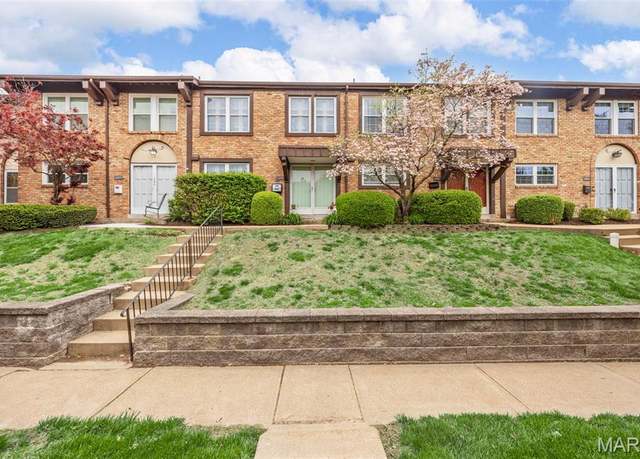 Property at 11973 Villa Dorado Dr, St Louis, MO 63146, 3 beds, 2.5 baths