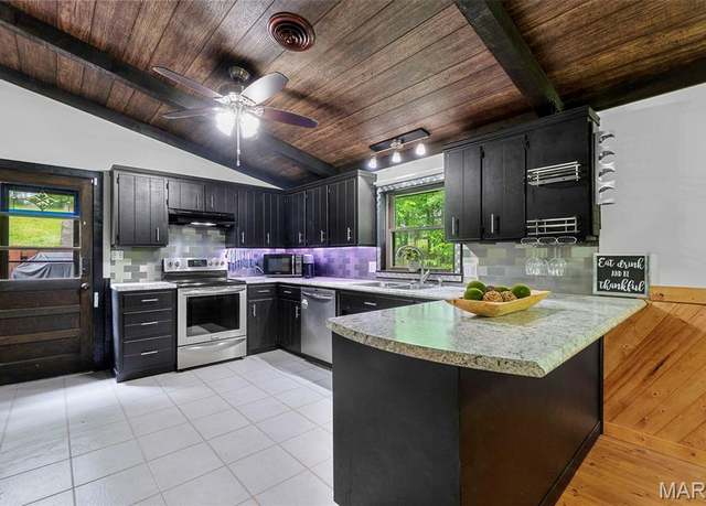 Property at 254 Rustic Hills Ln, Jackson, MO 63755, 3 beds, 2 baths