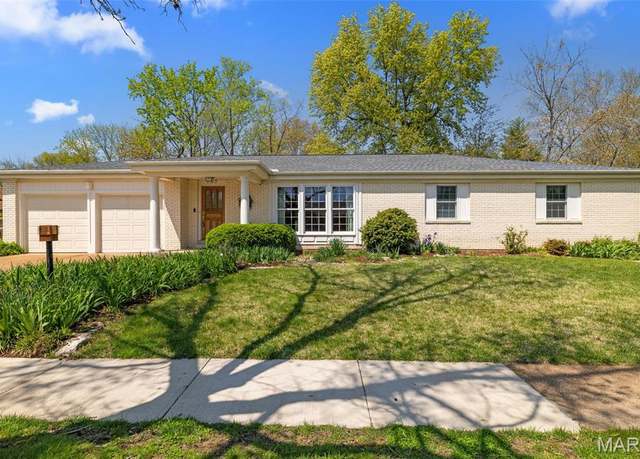 Property at 707 Big Bend Woods Dr, Manchester, MO 63021, 4 beds, 3 baths