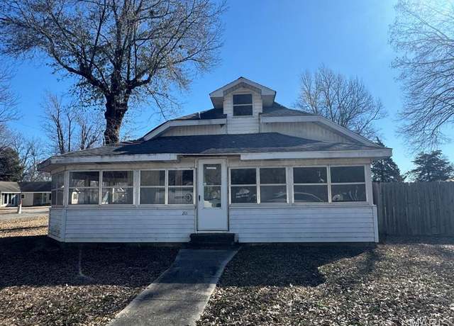 Property at 201 Pine St, Cooter, MO 63829, 2 beds, 1.5 baths