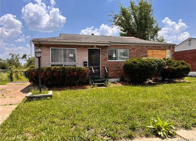 Property at 3114 Clarence Ave, St Louis, MO 63115