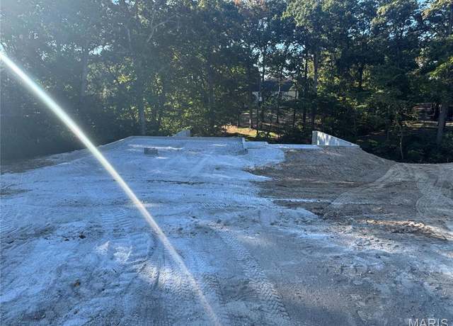 Property at 10432 Ponderosa Dr, Foristell, MO 63348, 3 beds, 2 baths