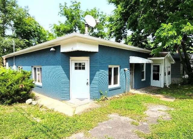 Property at 115 N 5th St, De Soto, MO 63020, 2 beds, 2 baths