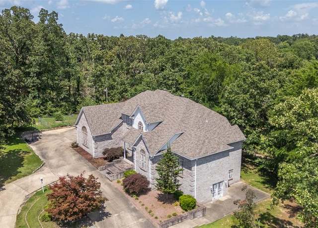Property at 2566 Stone Ridge Dr, Poplar Bluff, MO 63901, 6 beds, 3.5 baths