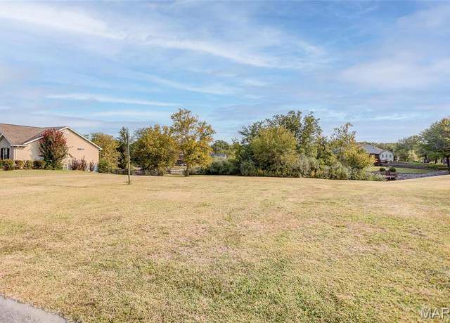 Property at 2812 Scenic Lake Dr, New Athens, IL 62264