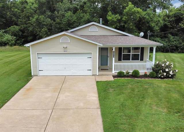 Property at 1013 Bell Ave, St Louis, MO 63119, 3 beds, 3 baths