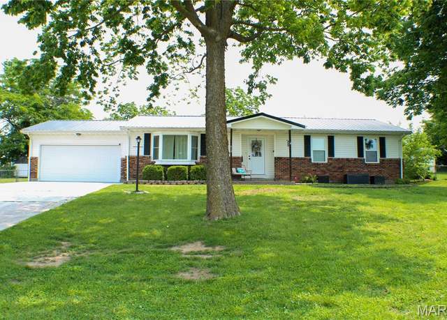 Property at 418 Quail Run Rd, Iberia, MO 65486, 3 beds, 2 baths