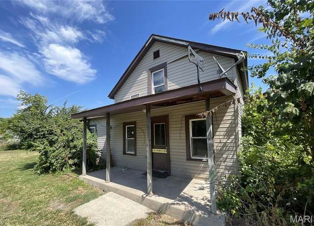 Property at 407 Madison St, Kane, IL 62054, 3 beds, 1 bath