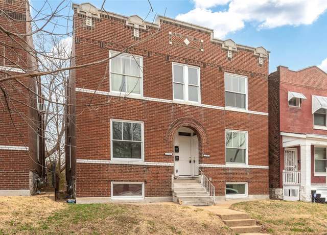 Property at 2714 Texas Ave, St Louis, MO 63118, 3 beds, 2.5 baths