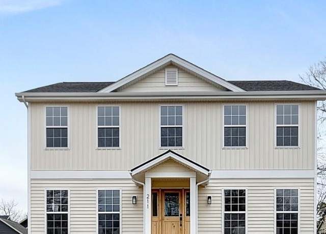 Property at 211 Midway Ave, Kirkwood, MO 63122, 4 beds, 2.5 baths