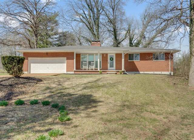 Property at 212 Rex Dr, Collinsville, IL 62234, 4 beds, 2.5 baths