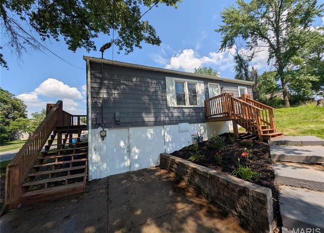Property at 415 Mill St, Bethalto, IL 62010, 2 beds, 1 bath